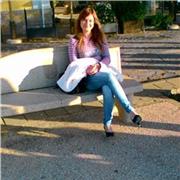 Farmacista con nove esami di chimica impartisce lezioni di chimica generale